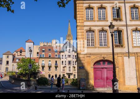 Metz, Frankreich - 31. August 2019: Stadtbild im historischen Zentrum von Metz, Lothringen, Frankreich Stockfoto