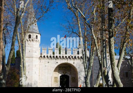 Das Haupteingangstor der Anrede im Topkapi Palast, Istanbul, Türkei Stockfoto