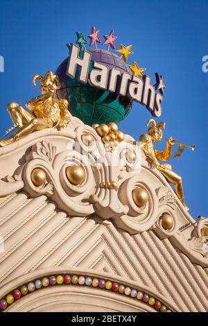 Harrahs Schild auf ihrem Casino auf dem Strip, Las Vegas, Nevada, USA Stockfoto