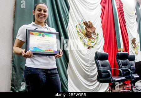 Eva Alicia Gurrola Ortíz **Hermosillo, Sonora 20-Sept- 2016.- Entregan Dip. Jorge Luis Márquez Cazares Presidente del Congreso del Estado de Sonora y Dip José Luis Castillo Godínez Presidente de la Comisión del Deporte reconocimientos a atletas sonorenses que participaron en Juegos Olímpicos de Río 2016, Eva Alicia Gurrola Ortíz y Mónica Patricia Domínguez Lara en levantamiento de Pesas; Alejandra Valencia Trujillo en Tiro con Arco Individual; Samuel Córdoba Arvizu en Voleibol de Sala; César Jasib Montes Castro en Futbol y Edgar Rivera Morales en Salto de Altura Atletismo. CreditoFoto:© Pablo Stockfoto