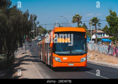 SANTIAGO, CHILE - NOVEMBER 2019: Transantiago Bus in Maipú Stockfoto