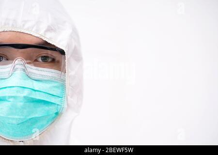 Arzt oder Gesundheitsteam in persönlicher Schutzausrüstung oder PSA., Corona-Virus oder Covid-19 Ausbruch Konzept Stockfoto