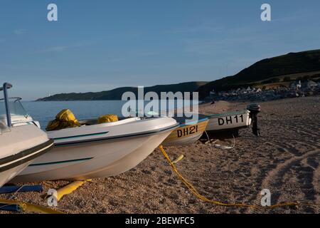 Kleine Boote in Beesands, Devon, Sommer Stockfoto