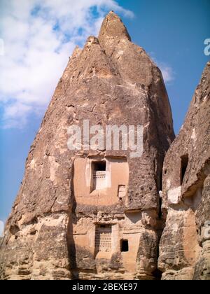 Höhlenhäuser aus geschnitztem Sandstein in Kappadokien Stockfoto