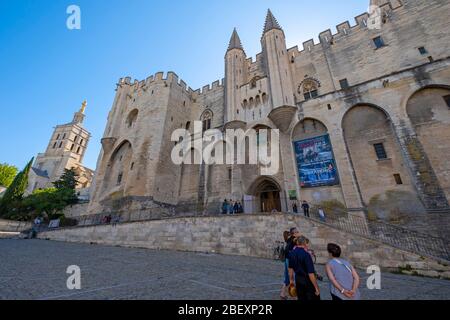 Palais des Papes aka Papstpalast in Avignon, Frankreich, Europa Stockfoto