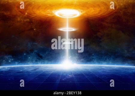 Glühende außerirdische Aliens Raumschiff trifft blauen Planeten im tiefen Weltraum, Raumkrieg. Elemente dieses Bildes, die von der NASA bereitgestellt wurden Stockfoto