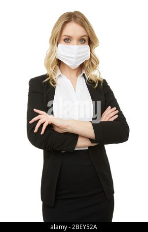 Niedlicher Bichon Havanese Hund mit Maske im Fotostudio Stockfoto
