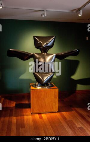 Bronzeskulptur nicht von Botero im Botero Museum, auch bekannt als Museo Botero, Bogotá, Kolumbien, Südamerika. Stockfoto