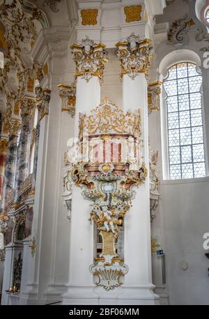 1. Feb 2020 - Steingaden, Deutschland: Wandmalerei im Rokoko-Stil in der Wieskirche, Pilgrime-Kirche von wies Stockfoto