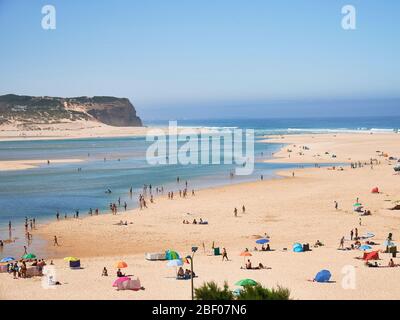 Strand von FAZ do Arelho in portugal im Sommer Stockfoto