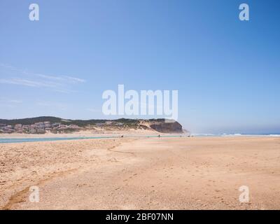 Strand von FAZ do Arelho in portugal im Sommer Stockfoto