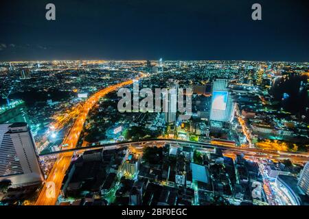 Bankok, Thailands Hauptstadt bei Nacht Stockfoto