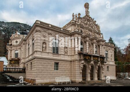 Das Bayerische Königsschloss Linderhof in Ettal Stockfoto