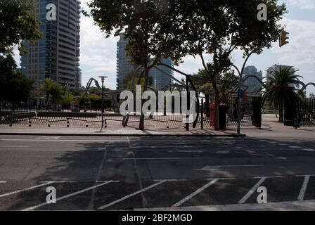 2000er Architektur Dekonstruktivistischer Dekonstruktivismus Skulptur Kunst Parc de la Diagonal Mar, Barcelona, Spanien Enric Miralles Benedetta Tagliabue EMBT Stockfoto