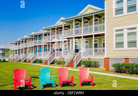 East Beach Condos sind abgebildet, 28. August 2015, in Pass Christian, Mississippi. Die Key West-inspirierten Wohnanlagen befinden sich am Beach Boulevard. Stockfoto