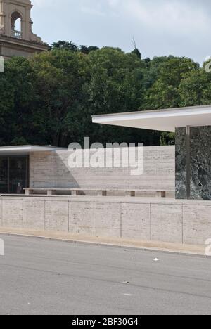 1920er Jahre ikonische Architektur Moderne Steinglas Minimalismus Deutscher Pavillon Barcelona Pavillon, Barcelona, Spanien von Mies Van der Rohe Lilly Reic Stockfoto