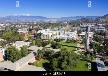 University of California UC Riverside Campus aus der Luft an einem klaren sonnigen Tag Stockfoto