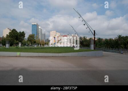 Landschaftsarchitektur der 1970er-Jahre Parc de Joan Miro (Parc l'Escorxador), Carrer d'Arago, Barcelona, Spanien Beth Gali Stockfoto