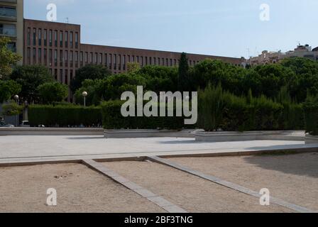 Landschaftsarchitektur der 1970er-Jahre Parc de Joan Miro (Parc l'Escorxador), Carrer d'Arago, Barcelona, Spanien Beth Gali Stockfoto