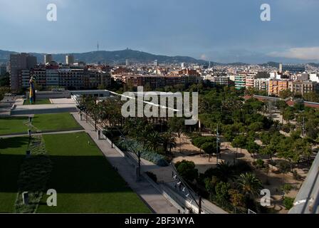 Landschaftsarchitektur der 1970er-Jahre Parc de Joan Miro (Parc l'Escorxador), Carrer d'Arago, Barcelona, Spanien Beth Gali Stockfoto