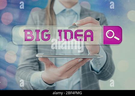 Textschild mit großer Idee. Business Foto Text mit großen kreativen Innovation Lösung oder Denkweise Stockfoto