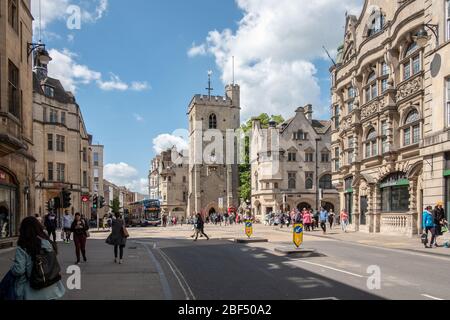 Carfax Tower, Oxford. Auch bekannt als St. Martin's Tower (es ist der verbleibende Teil der Stadtkirche St. Martin von Tours Stockfoto