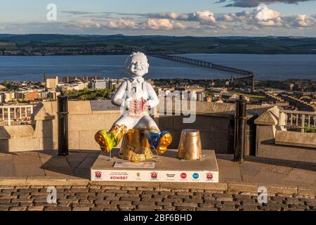 Blick von der Sternwarte von Dundee City - Blick von der Sternwarte von Dundee City mit oor Wullie Installation Stockfoto