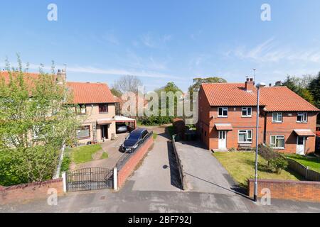 Ein Ginnel zwischen Primrose Hill Grove und Primrose Hill Green in Shillington, Leeds Stockfoto