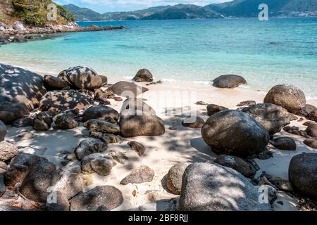 Paradise Beach, Phuket / Thailand - 14. Januar 2020: Paradise Beach ist der beliebteste Strand in Phuket, Thailand Stockfoto