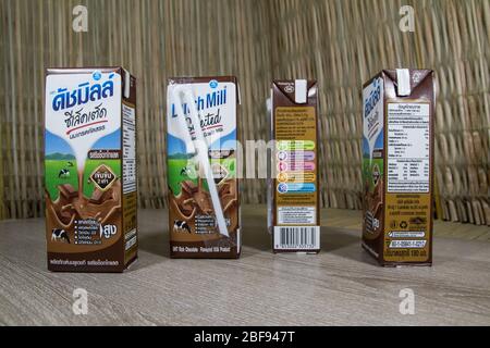 Chiangmai, Thailand - April 17 2020: DutchMilk Chocolate uht Milk. Produkt aus thailand. Stockfoto