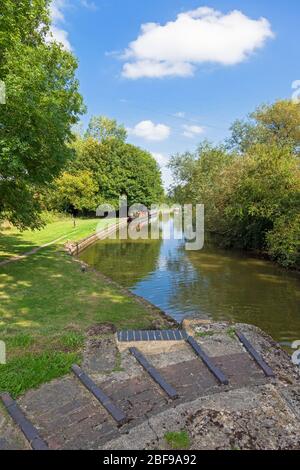 England, Buckinghamshire, Blick auf den Grand Union Canal von Seabrook Lock Number 35 Stockfoto