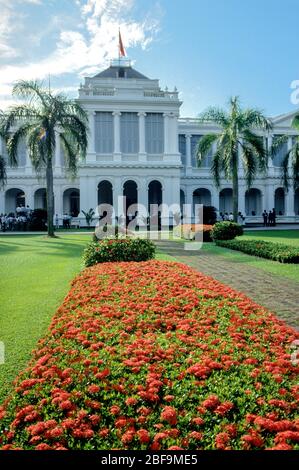 Die schönen Blumen in den Gärten der Istana, der offiziellen Residenz und dem Büro des Präsidenten von Singapur auch der Arbeitsplatz des Prime Mi Stockfoto