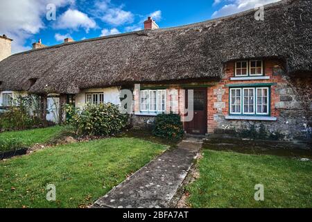 Traditionelles Haus aus Backstein und Stein in Adare County Limerick Irland Stockfoto