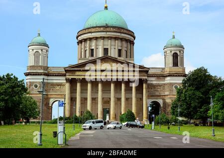 Ungarn, beeindruckende Kuppel von Esztergom, größte Kathedrale von Ungarn Stockfoto