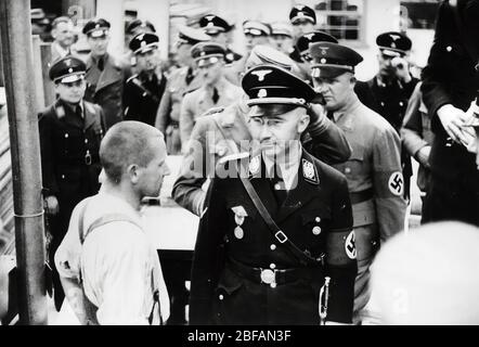 Heinrich Luitpold Himmler 7. Oktober 1900 C 23. Mai 1945) im KZ Dachau /1936/ Stockfoto