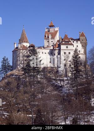 Bran (Dracula's) Schloss im Schnee, Bran, Brasov County, Rumänien Stockfoto