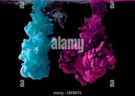Tinten im Wasser, Farbe abstrakt Explosion Stockfoto