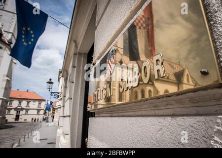 Zagreb Altstadt, Regierung und parlamentsgebäude, Hauptplatz, Markt. Stockfoto