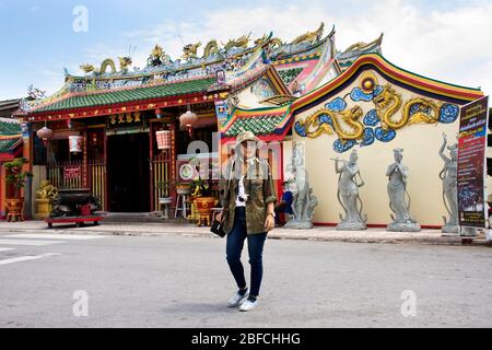 PATTANI, THAILAND - August 16 : Landschaft von Leng Chu Kiang oder Chao Mae Lim Ko Niao Chinesischer Schrein für thailänder Reise Besuch und Respekt beten Stockfoto