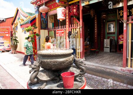 PATTANI, THAILAND - August 16 : Landschaft von Leng Chu Kiang oder Chao Mae Lim Ko Niao Chinesischer Schrein für thailänder Reise Besuch und Respekt beten Stockfoto