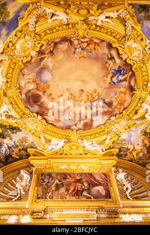 Decke des Sala di Apollo im Palazzo Pitti in Florenz, Italien Stockfoto