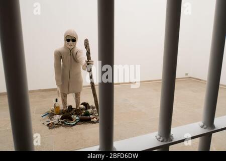 Der belgische Pavillon der Biennale Venedig zeigt den Mondo Cane, eine Ausstellung der Künstler Jos de Gruyter und Harald Thys Stockfoto