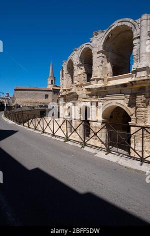 Römisches Amphitheater in Arles, Frankreich, Europa Stockfoto