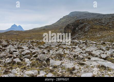 Der Sutherland Trail ist eine Wanderroute von rund 70 Meilen durch das nordwestliche Hochland Schottlands, das von den bekannten schottischen Naturlandschaften gegründet wurde Stockfoto