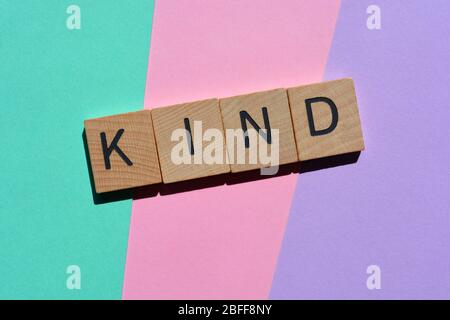 Art, Wort in 3d Holz Alphabet Buchstaben auf Pastell Hintergrund Stockfoto