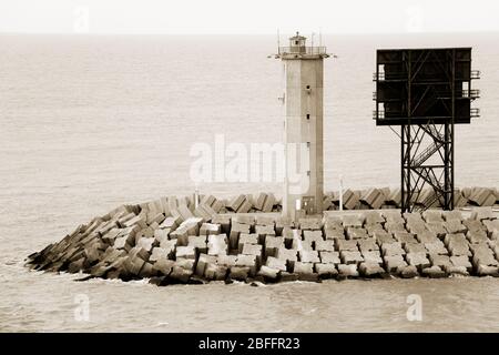 Wellenbrecher Leuchtturm, Hafen von Zeebrügge, West Flandern, Belgien, Osteuropa Stockfoto