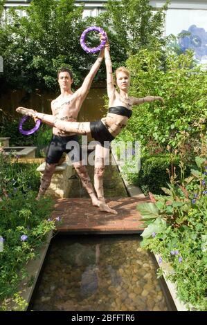 Der 2009 von Adam Frost entworfene QVC Garden ist ein Raum, um über Erinnerungen an Pastoralromanzen und den Kreislauf des Lebens nachzudenken. Stockfoto