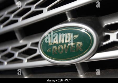 Im Bild: Der Land Rover-emblem Stockfoto