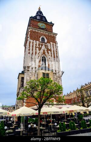 Rynek Glowny Rathaus Uhrturm Alte Hauptplatz Krakau Polen Europa EU Stockfoto