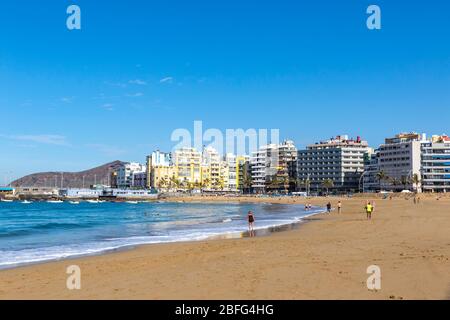 Las Canteras Strand (Playa de Las Canteras) in Las Palmas de Gran Canaria, Kanarische Inseln, Spanien. Einer der besten städtischen Strände in Europa Stockfoto